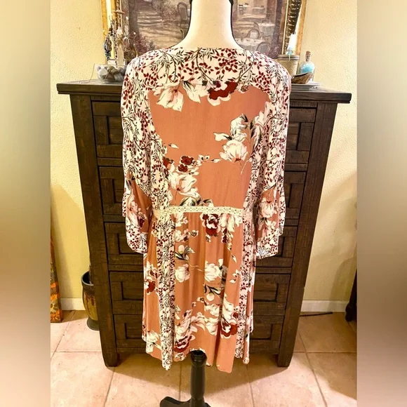 Umgee Floral Bell Sleeves Babydoll Boho Tunic Dress - Picture 5 of 7